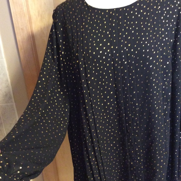 Ava & Viv Black and Gold Blouse - Picture 3 of 5